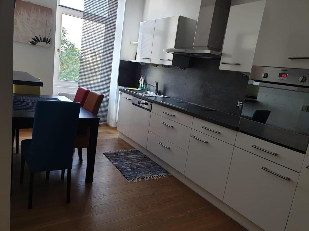 Deluxe Apartment 5P Mm Vídeň Exteriér fotografie